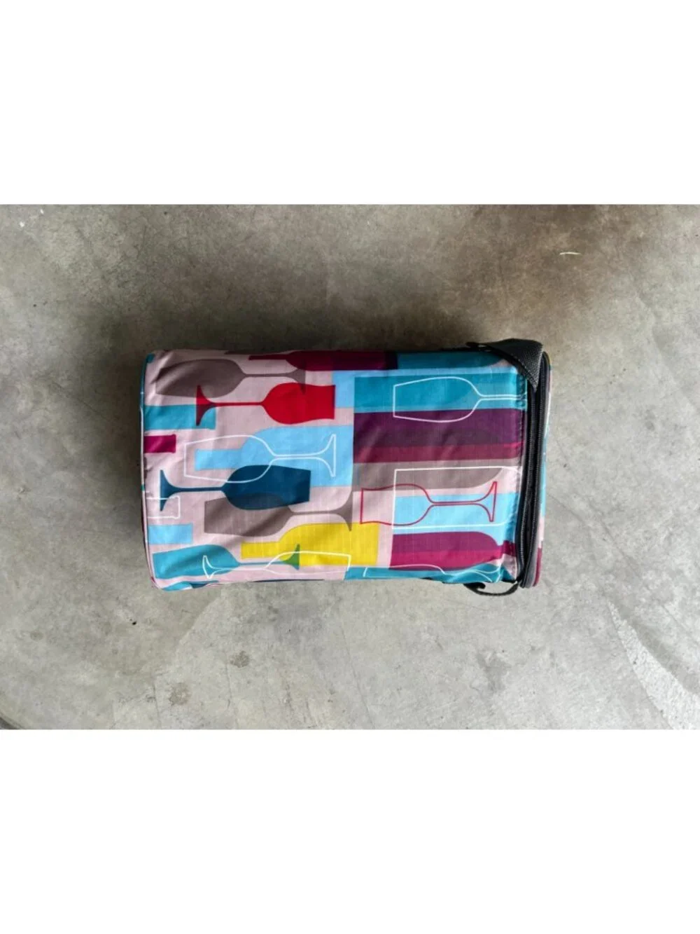 Insulated Wine Bottle Carrier Bag to Hold Chill Bottles Adjustable Strap